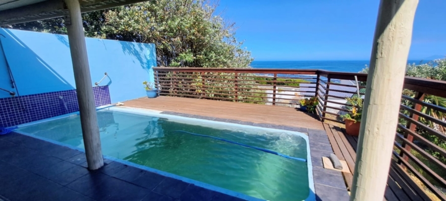 4 Bedroom Property for Sale in Perlemoenbaai Western Cape